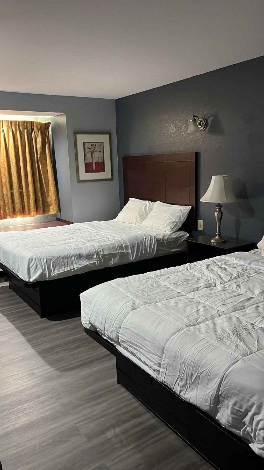 Blisspoint Inn & Suites, 노스우드 외부 사진